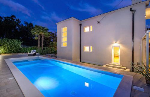 Villa Lovran, heated pool and Spa - Foto 10