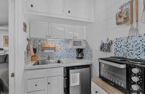 5239 Avenida Navarra in Village - Foto 8