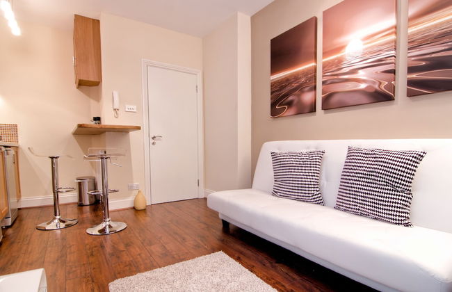 SHQ Apartments - Photo 77