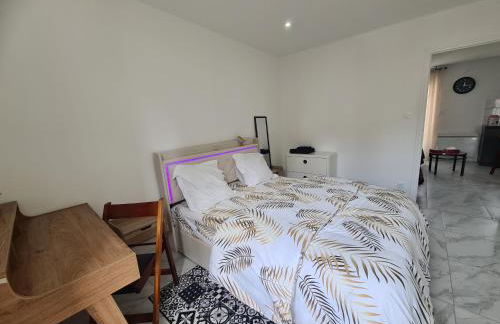 Rive gauche Rive droite Appartements Cosy très bien situés - Foto 7