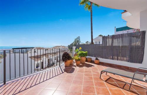 Sunny flat with pool by Costarentals - Ref 52 - Photo 28