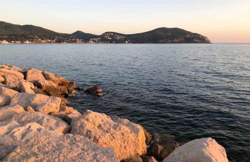 La Maisonnette T2 charmant jardin parking La Cadière d'Azur 1 à 4 personnes - Foto 26