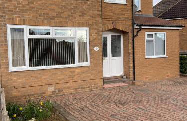 Large 4 bedroom home in Boston Spa village In-between York, Harrogate and Leeds, Sleeps 9 - Foto 34