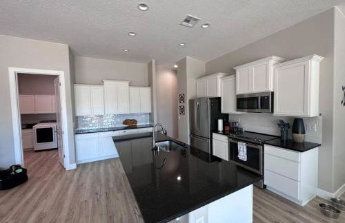 4BR Oasis - Pool and Spa - Near Golf and Casinos - Foto 6