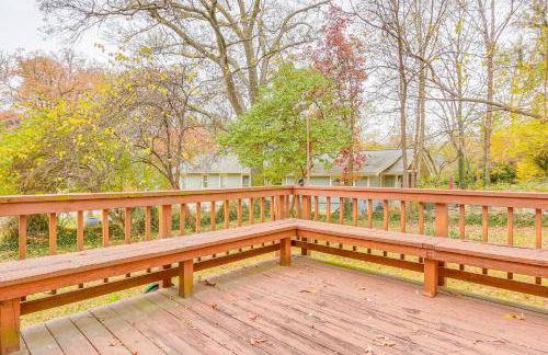 Walk Downtown Takoma Park Escape with Large Yard! - Foto 22