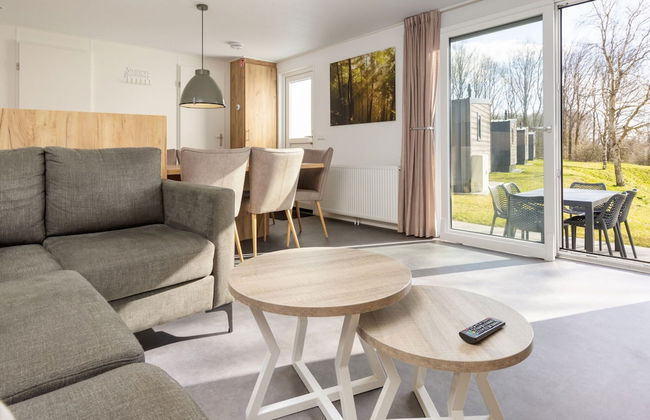 Modern Chalet Near Forest - Photo 9