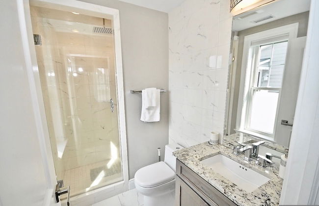 Spacious 6BR Beach Home With Elevator Decks - Ideal for Family Holidays Winter Escapes - Foto 17