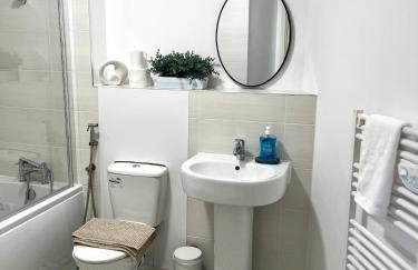 Chic 2-bed Flat - Coop Live & Ethiad - Foto 28