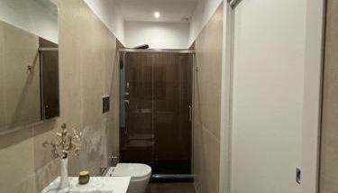 Sguardo a Ponente - Foto 4, Shower