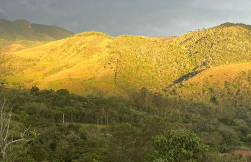 Chalé Bem-te-vi Vista espetacular da Serra da Mantiqueira - Foto 70