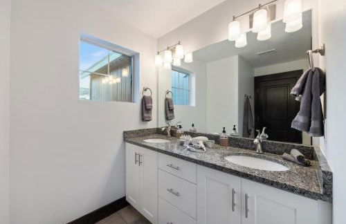 Pvt Hot Tub, Game Rm, Fire Pit, 12 Min Ski and PC - Foto 27