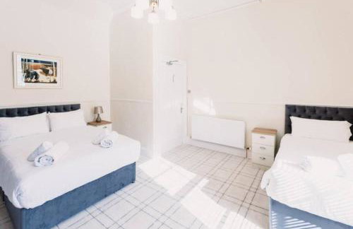 Stewart Apartment - A unique Apartment in countryside park with WIFI and access to bar and pool - Foto 19