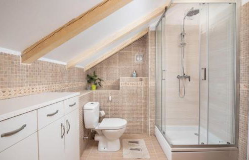 Amazing Home In Najevi With Wifi - Photo 34