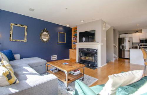 Gorgeous Queen Anne Townhouse - Rooftop Deck! - Foto 24