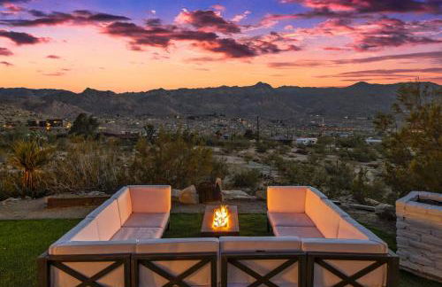 Neon Moon An Elevated Experience w Pool and Spa - Foto 4