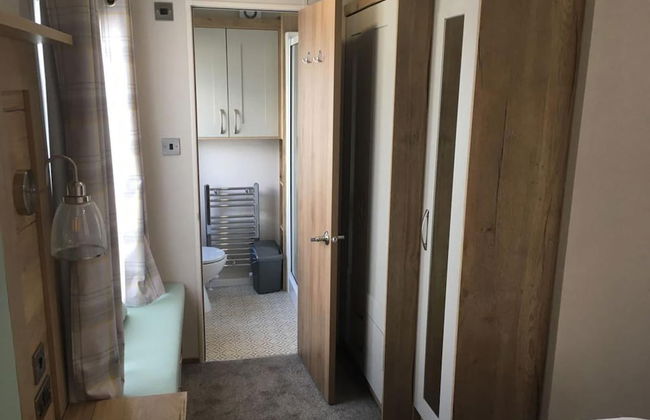 Prime Location 3-bed Chalet in Seal Bay, Selsey - Photo 20