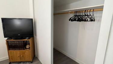 3-Minute JBLM Spacious & Cozy 4BR 2BTH Huge Yard - Foto 5