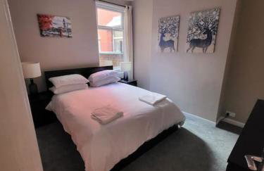 4 Bedroom house, 8 min to city! - Foto 20