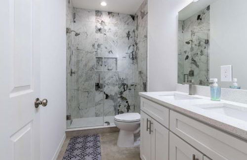 Tampa 3BR Near Zoo & Cruise Port - Sleeps 8 - Foto 23