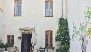 Stylish large house with heated pool in historic village - Foto 3, sunbed