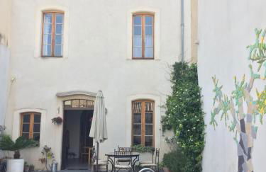 Stylish large house with heated pool in historic village - Foto 3