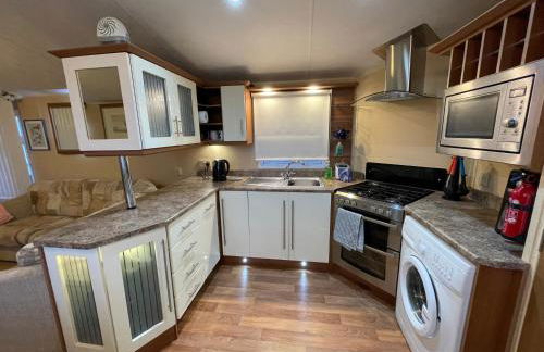7 Rannoch Row, lovely holiday static caravan for dogs & their owners. - Photo 1