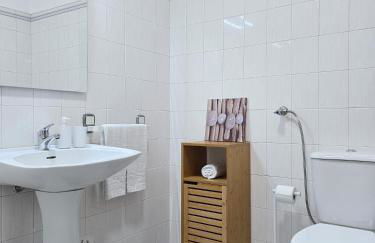 GOLDEN SUN - Sunny Balcony, Sea View, Beach, AC - Photo 24