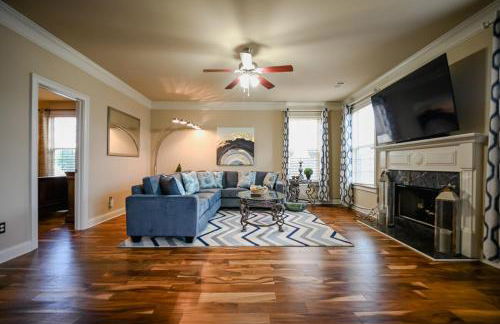 Modern 5BR Retreat with Office Fully Furnished - Foto 41