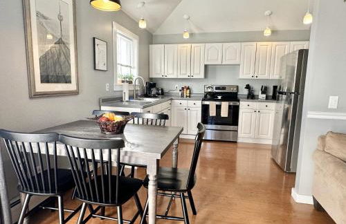 3 BR Private Pondside View New Reno [Moose Lodge] - Foto 32