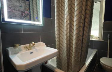 Historic vintage Suite with Jacuzzi & Sauna - Foto 4