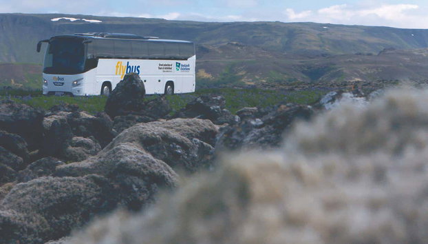 Transport de Reykjavík à l'aéroport de Keflavik - Photo 2, Bus en route vers l'aéroport de Keflavik