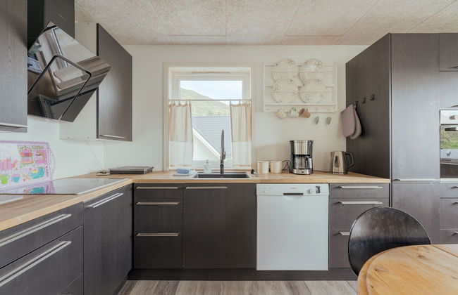 Cozy Family Home In Vestmanna - Foto 9