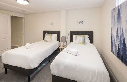 Family Retreat! By Denver + Hot Tub, Sleeps 10! - Foto 64