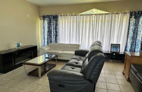 Summit Sanctuary with EV Ready Mountain Views - Foto 26