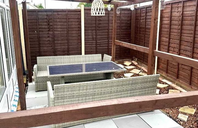 3 Bedroom Homely Retreat Near Slough - Foto 25