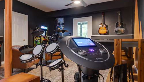 The Mountain Muse - Music, Games, HotTub, Sleeps12, PetsOk - Foto 4