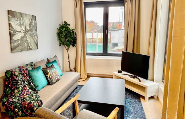 Luxury 2BR 2BA Near Fashion District by Oneluxstay - Foto 7