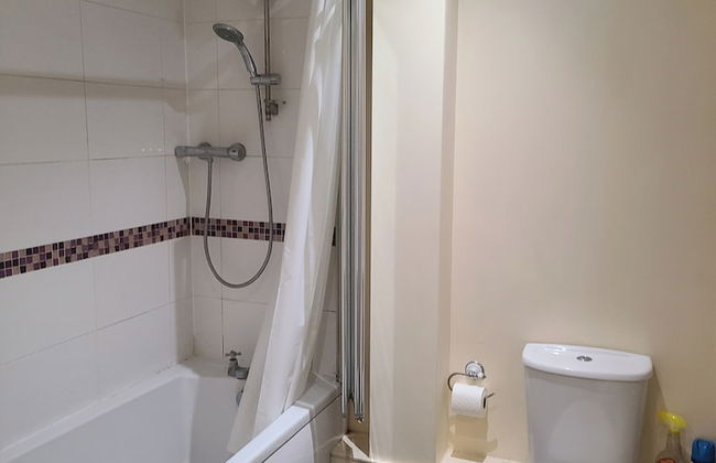 1 Bed Flat - Sleeps 4 - Parking - Wifi - Photo 10
