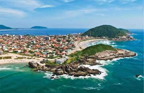 Apartamento na Praia da Enseada, 100 mt praia - Foto 29