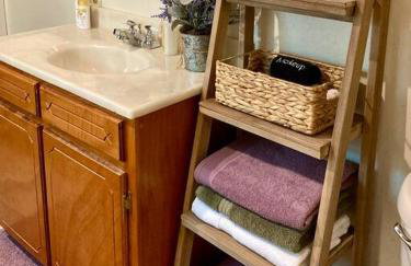 Woodhaven, darling romantic cabin, ATV trails, Mena, AR - Foto 22