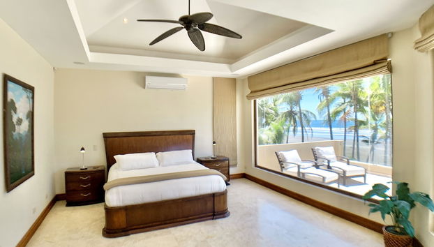 Luxury Villa on The Beach - Hermosa Palms 10A by RedAwning - Foto 3, Habitación