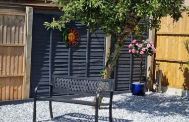 A Bright and Spacious Gem - Foto 24