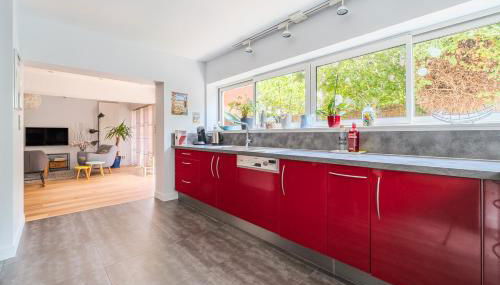 Apt T5 rénové avec bureau jardin et parking en centre ville - Foto 4