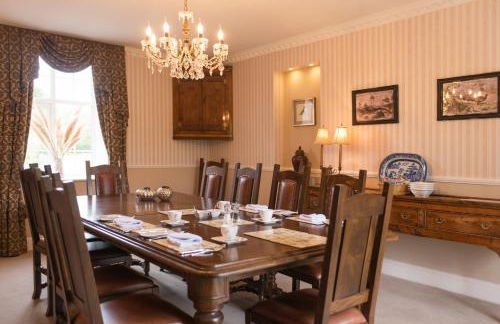 Bettws Hall Accommodation - Photo 20