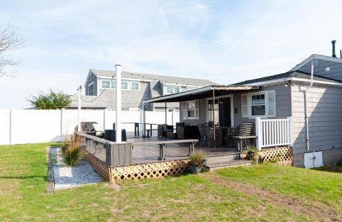 Dog-Friendly Cottage with Backyard & Beach Vibes! - Foto 17