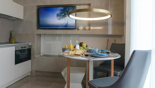 L-Suites - Photo 5