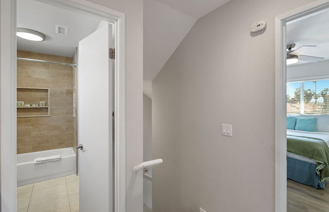 Seafaring Sweet Dreams 5 Minute Walk to Beach! - Foto 14