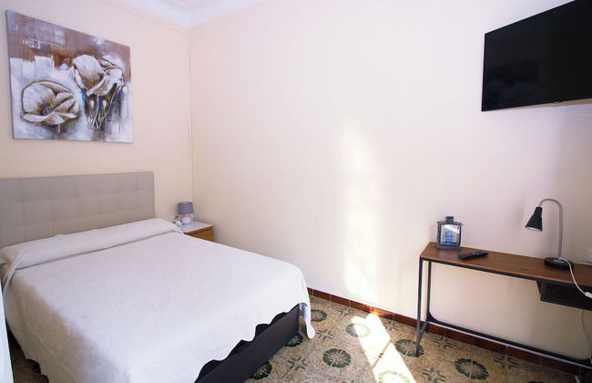 Rooms Diputacion - Photo 4