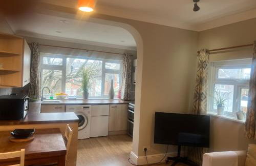 Quiet apartment 1 or 2 bedrooms Local Bus Train Tube - Foto 19