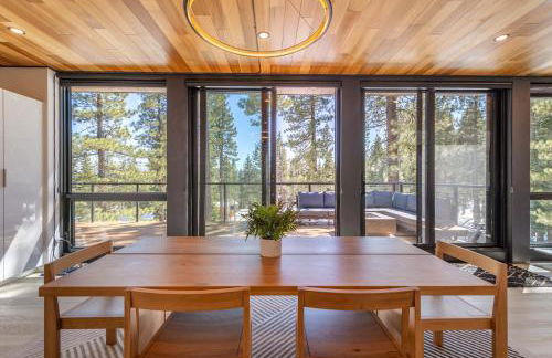 Modern Eco Retreat with Hot Tub and Views - Foto 18